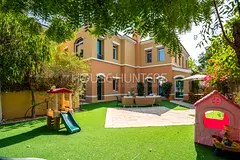 Exclusive | Single Row opposite Pool and Park