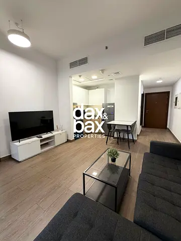 Furnished Apartment | Balcony & City Views | Modern Layout