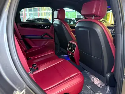 2023 Porsche CAYENNE — миниатюра 17