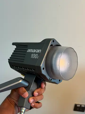 Amaran 100d LED Light
