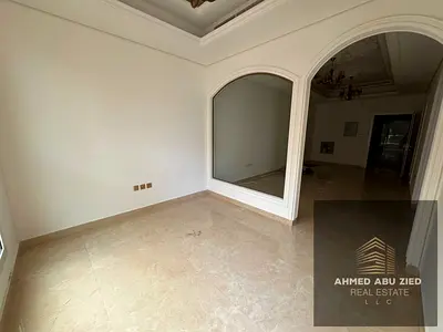 شهر مجاني||خزائن في الحائط|غرفه|صاله كبيره|2حمام|تكييف مركزي|بلكونه اطلاله مفتوحه|موقع مميز بجوار جميع الخدمات |سهل الوصول لدبي والشارقه