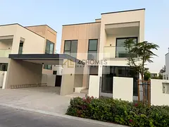 Vacant Close to Community Single Row Close Kitchen