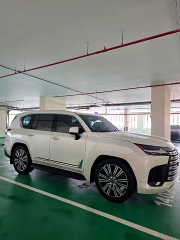 2024 Lexus LX 600 Signature - GCC Specs - Under warranty  service contract