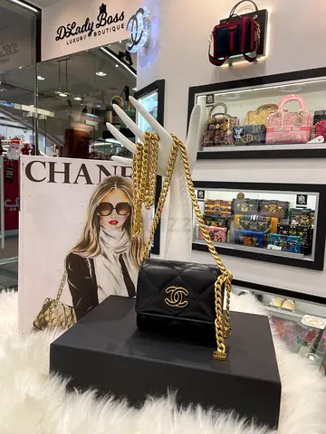 Chanel CC Black Quilted Lambskin Leather Enamel Card Holder with Chain (Authentic/New)