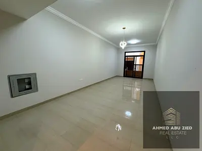 شهر مجاني | ارقي غرفتين ماستر وصاله | 3 حمام | بلكون | خزائن بالحائط | موقع متميز | تكييف مركزي | غاز مركزي | سهوله الوصول الي مخرج دبي