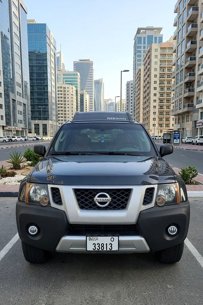 Nissan Xterra 2012 — photo 1 of 17