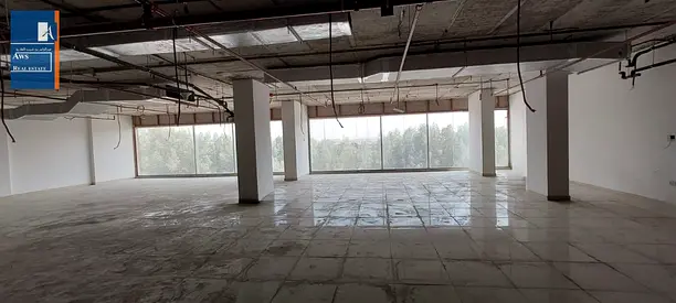 Spacious & Modern Showroom, Excellent Visibility