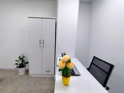 Brand new office |direct from Owner |near to Public Transport