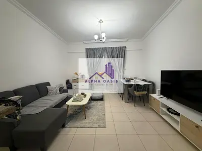 MODREN & SPACIOUS | PRIME LOCATION | NEAR BUS STOP