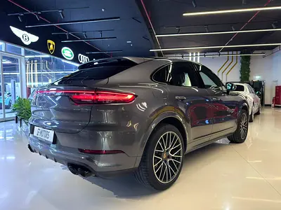 2023 Porsche CAYENNE photo 8