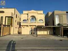 Luxury villa with elevator, price includes registration, ownership fees, electricity, water, and air