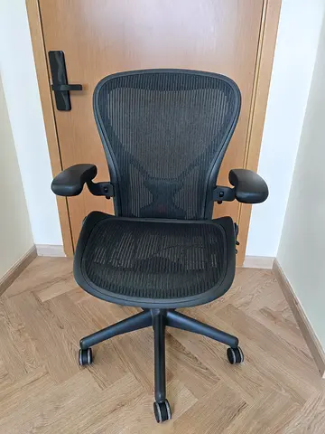 Herman Miller Aeron Office Chair Fully Options Good Condition