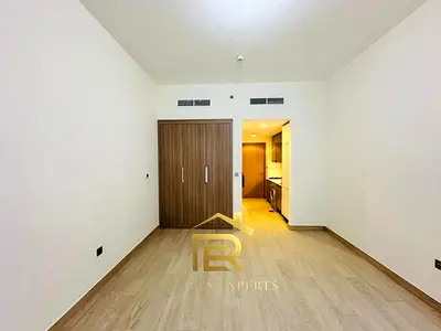 HUGE STUDIO | MULTIPLE UNITS | CHILLER FREE!!!!!!!