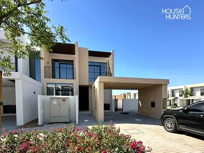 Large Plot | Spacious 4-Bed Villa | Corner Unit