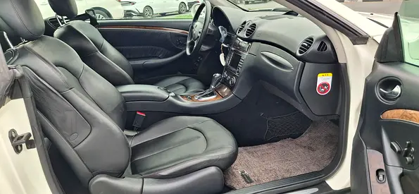 صورة 15 لـ 2009 Mercedes-BENZ CLK