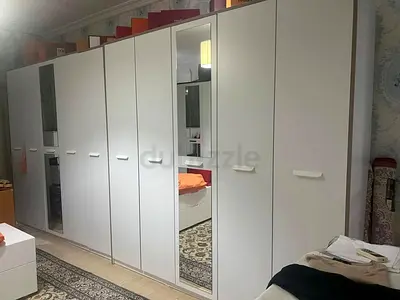 Selling high quality brand new condition 10 doors cabinet for sale Brand new condition neat and clea