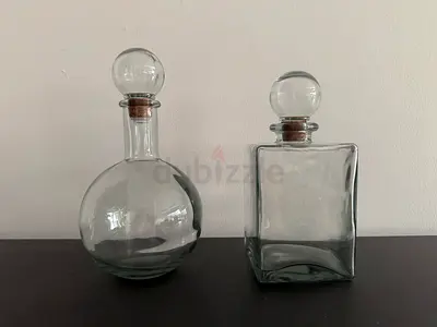2 Glass decanters with Stopper