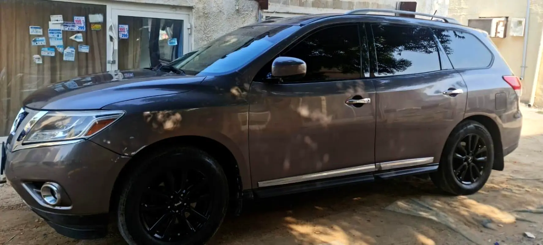 Nissan Pathfinder 2014 — photo 1 of 7