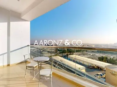 Sea View | Vacant on Transfer| Spacious Layout