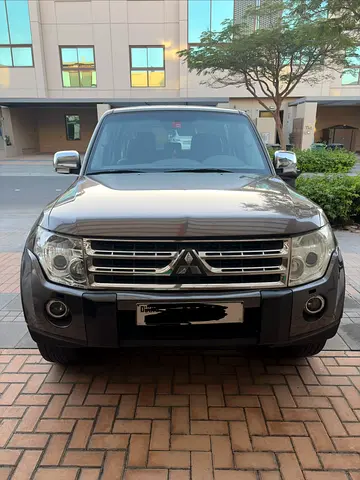 Mitsubishi pajero NEGOTIABLE