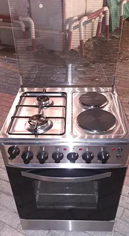 Gas cooker 60cm brand new