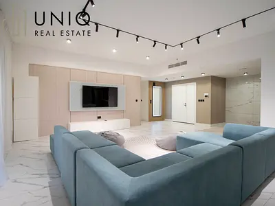 4-bedroom | Vacant | Upgraded | 1 Month Free Rent