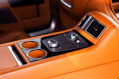 2014 Aston Martin RAPIDE 缩略图 12