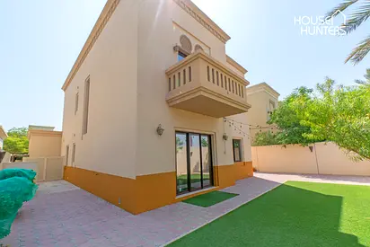 Exclusive | Single Row| Vastu| Easy Viewings