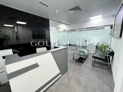 Prime Location | Furnished | 2 Parkings | Vacant