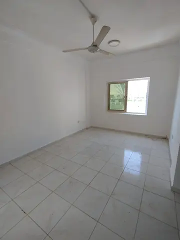 ✨ A fantastic opportunity for annual rent in Sharjah – Al Qulaya area on the Corniche ✨ 🏡 One-bedroom apartment with amazing features: