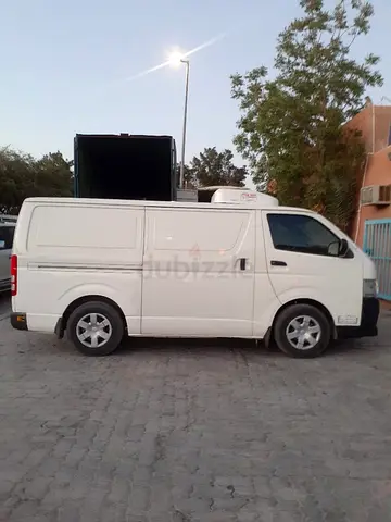 Toyota hiace with chiller