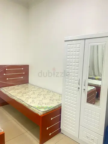 LADIES BEDSPACE AVAILABLE