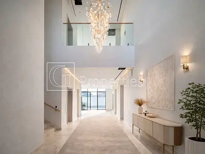 Waterfront Living | Best Location | Huge Plot