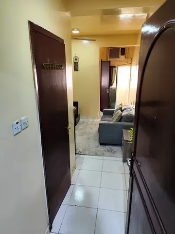 Studio Flat Available For Family or Couple near Gold souq metro station