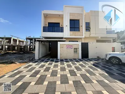 Excellent price including registration and ownership fees, with a large setback in front of the villa.