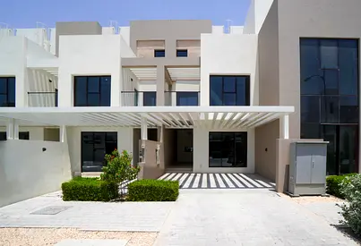 Vacant | Brand New Townhouse | Community View