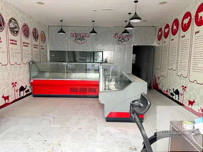 Vacant Retail Shop | 927 Sqft | Prime Location