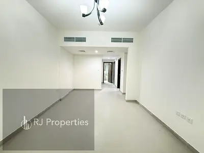 30 DAYS FREE NO DEPOSIT LUXURY HUJE SPACIOUS APPARTMENT IN SCHOOL ZONE WITH WARDROBE