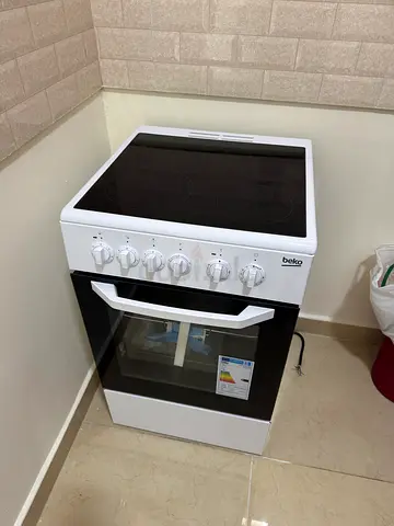 Brand new Beko induction cooker and oven