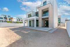 Park-Views Luxury Rental | Big Plot | Brand New