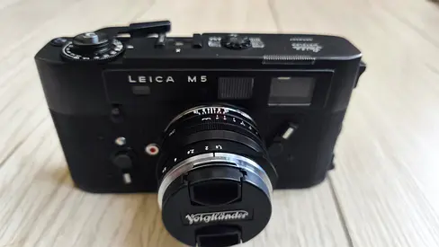 LEICA M5 Rangefinder with Nokton 50mm 1.5