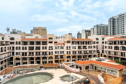 Loft Type | Large and Bright Unit | Pool View