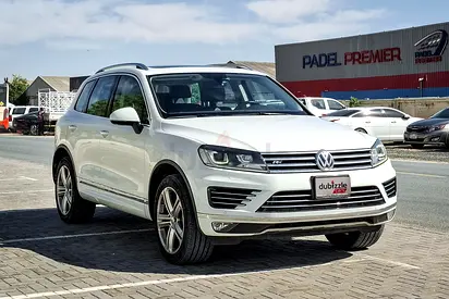 AED 851/month | 2018 Volkswagen Touareg  | GCC Specs | Ref#444188