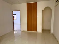 One room w with two washroom available in Al Maqam