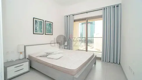 FULLY FURNISHED EXECUTIVE COUPLE SINGLE ROOM AVAILABLE NEAR METRO STATION