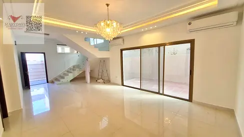 Corner villa, excellent spaces, European finish, and stunning views