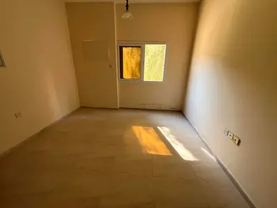 Lavish 1bhk big Spasious Cheap price Just rent 28k