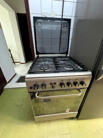 Cooker for sale