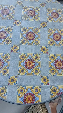 Stylish outdoor furniture set (with waterproof cover included)