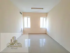 FANTASTIC AND BEAUTIFUL ! 1 BEDROOM CLOSE HALL ! 2 BATH ! IDEAL LOCATION ! REASONABLE PRICE ! IN 279